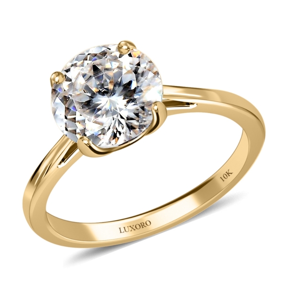 Luroxo Mossanite 4 CT. Portuguese cut in 10k yellow gold band. BNWT. Stunning! - Picture 6 of 6